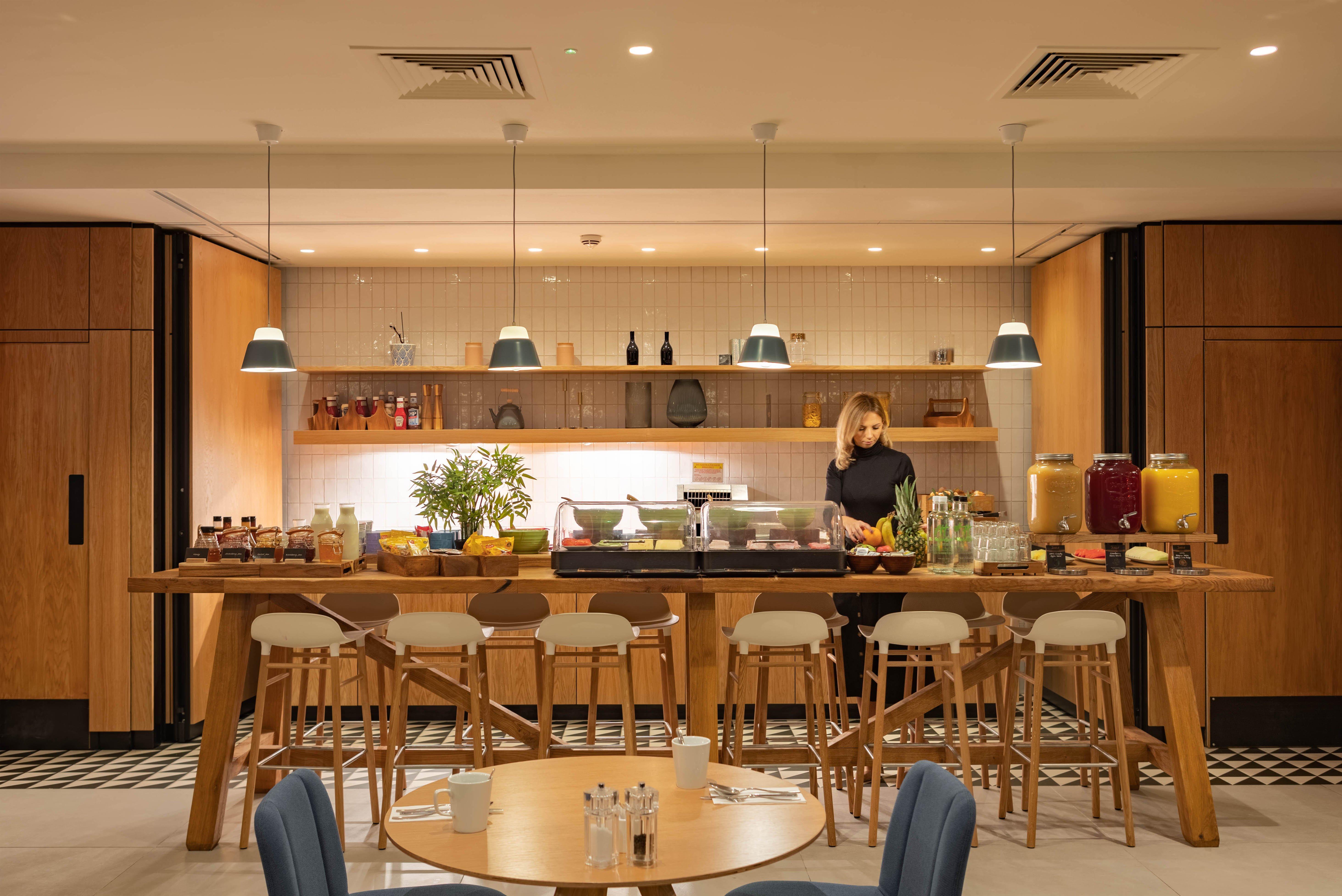 Holiday Inn London - Whitechapel By Ihg Экстерьер фото